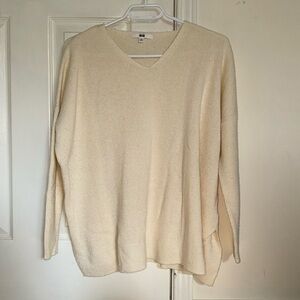 Uniqlo Cream White Oversized Knit V-Neck Sweater